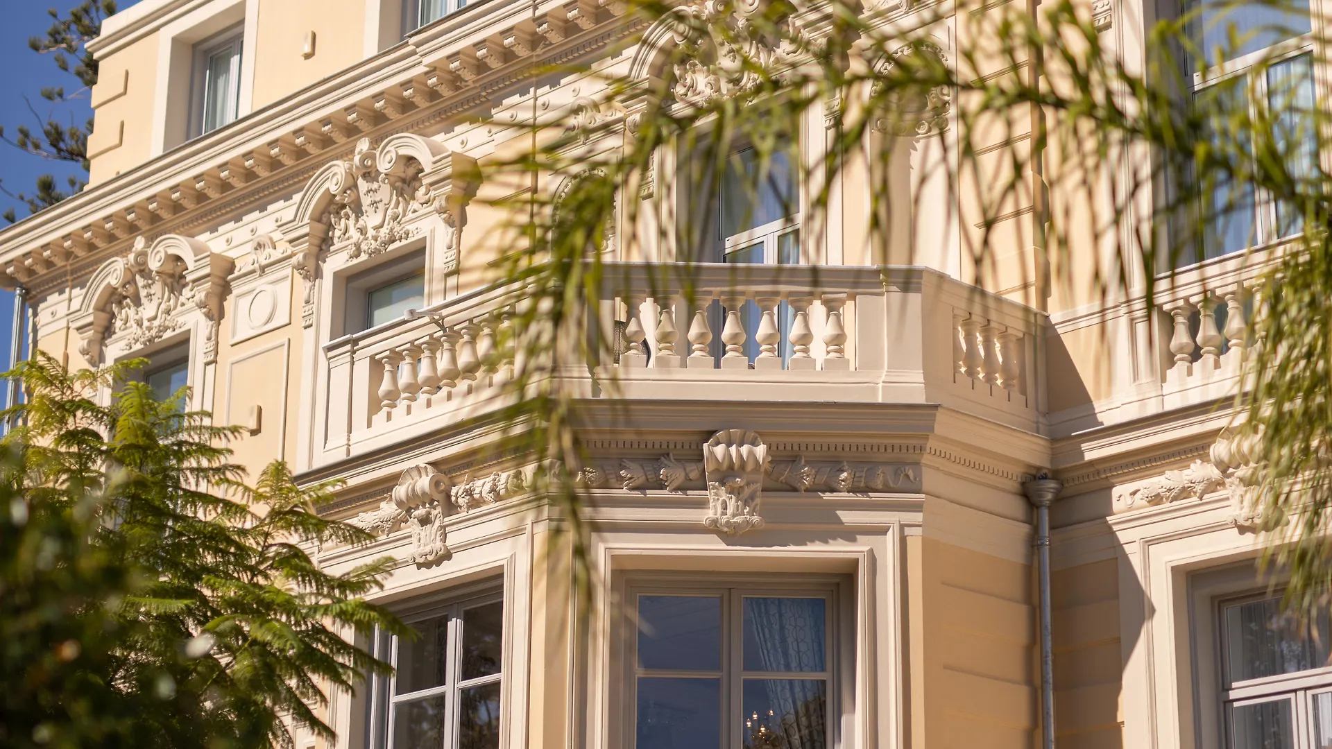 ***** Hotel Villa Genesis Menton France