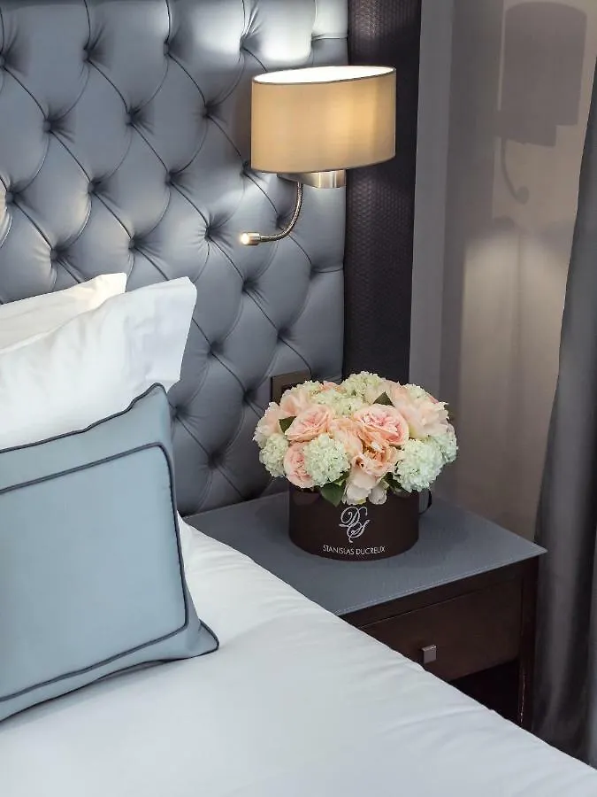 ***** Hotel Villa Genesis Menton France